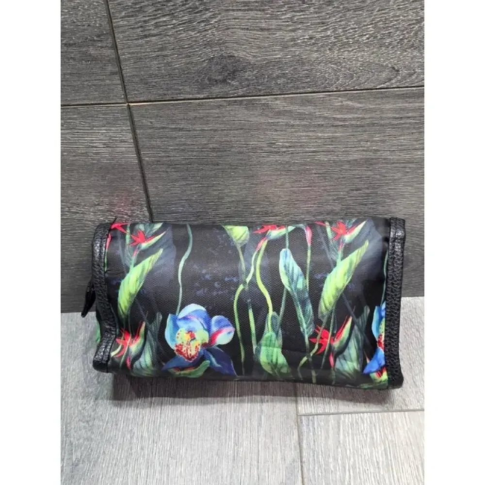 Aimee Kestenberg Cosmetic Travel Bag Floral Black B000677
